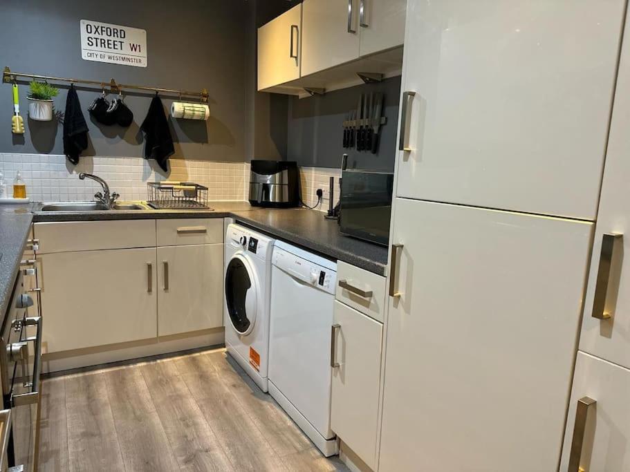 Stunning Luxury Croydon Apartment Gatwick Airport Close Перлі Екстер'єр фото